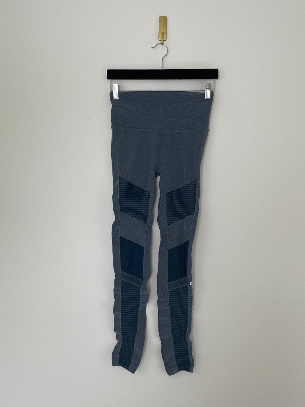 ALO Yoga High-Waist Seamless Moto Leggings in Blue Size Small
